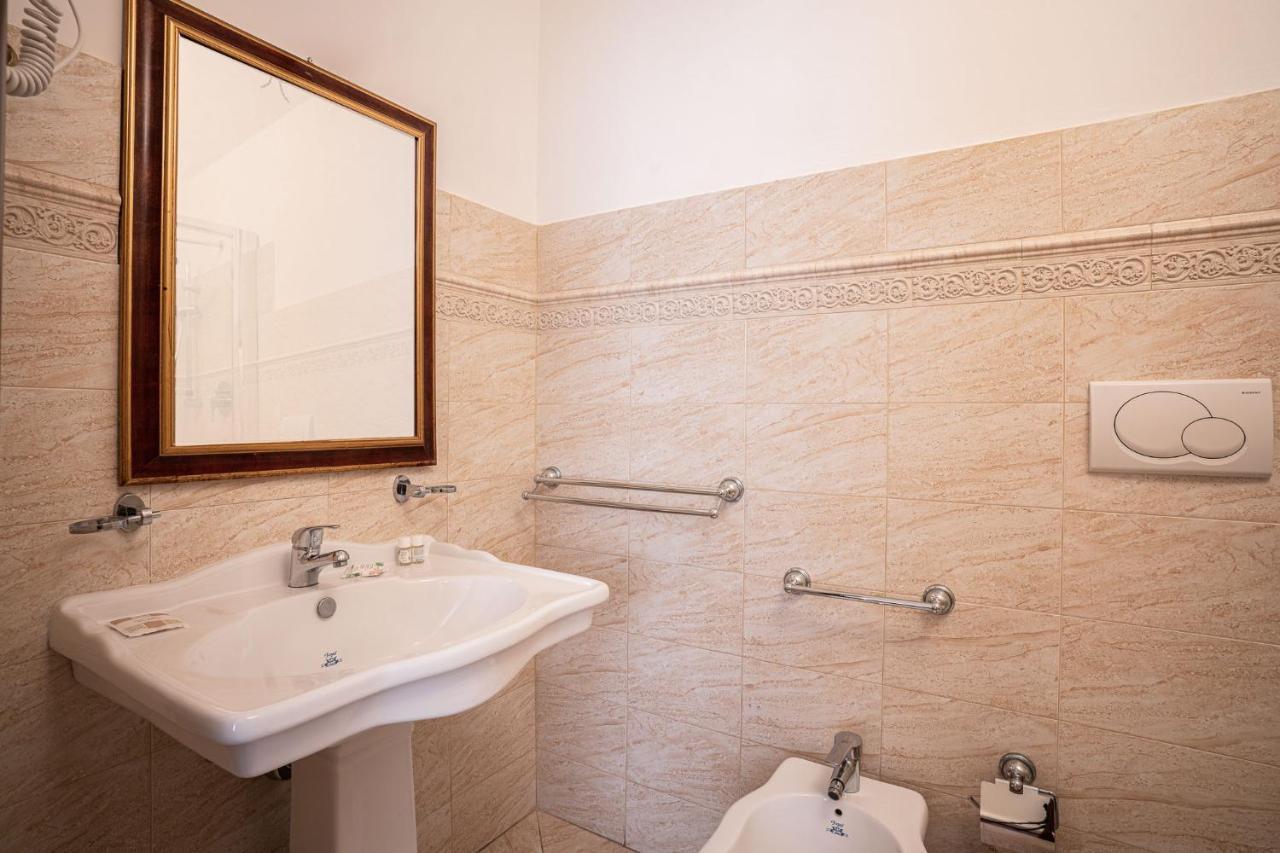 Ares Rooms Ortigia Сиракузы Экстерьер фото