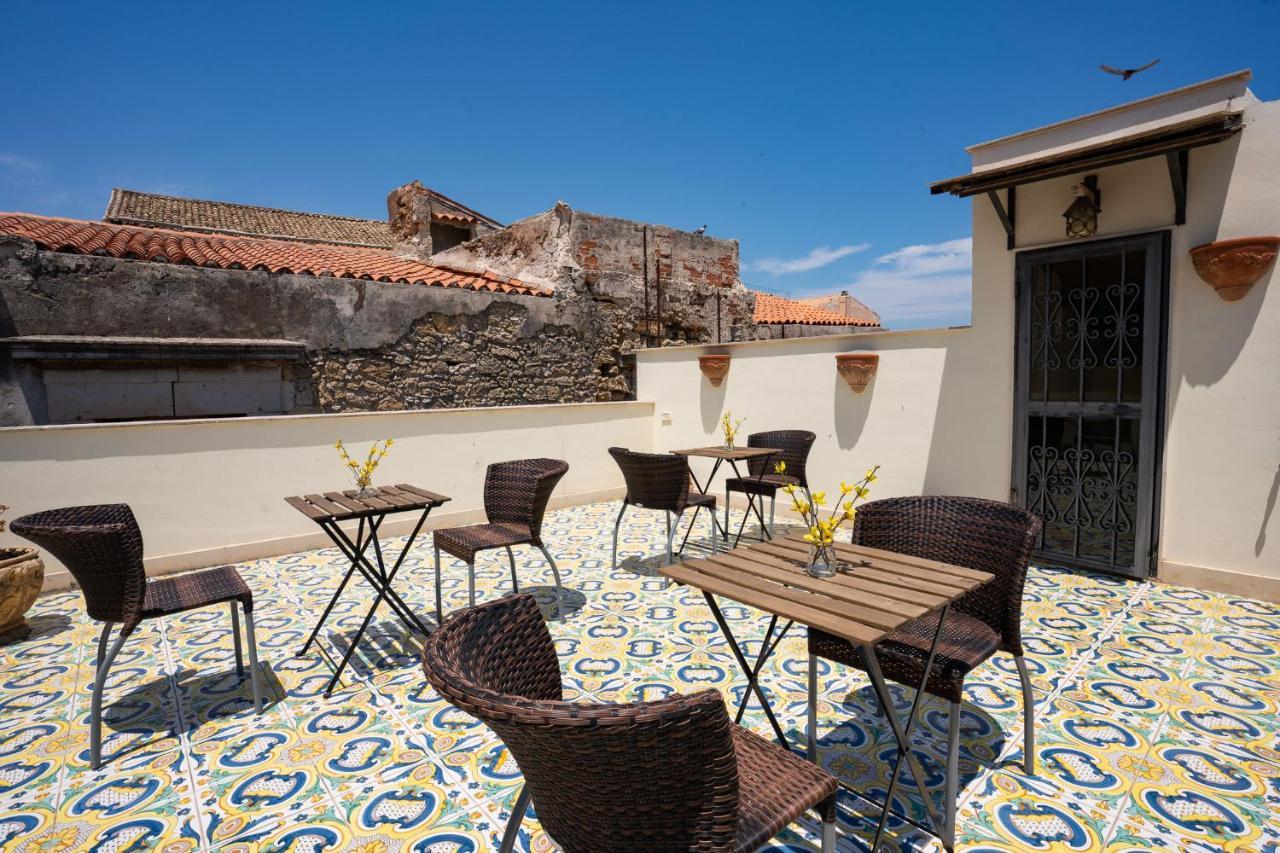 Ares Rooms Ortigia Сиракузы Экстерьер фото